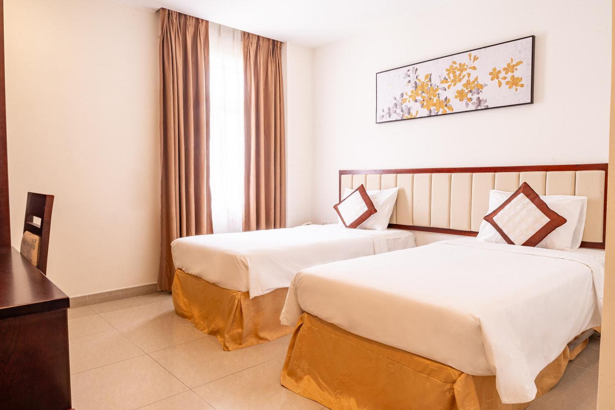 Lychee Hotel 3*